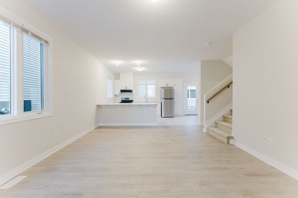 For Lease - 180 Ryan Reynolds Way, Orleans - Cumberland and Area, Ontario - Photo 1