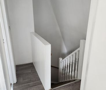 1 Bed Flat, Barking Road, E13 - Photo 4