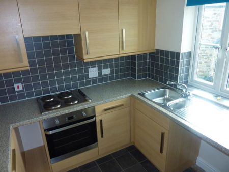 2 bedroom coach house to rent - Photo 5