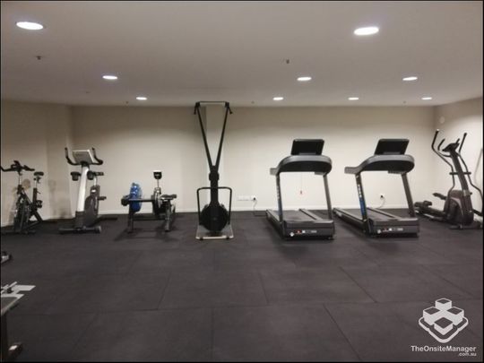 Spacious Pet Friendly unit for rent - Photo 1