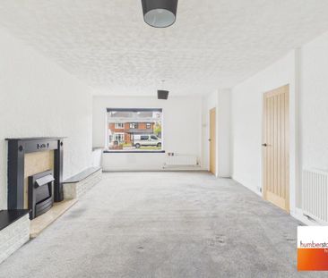 3 bedroom detached house to rent - Photo 3
