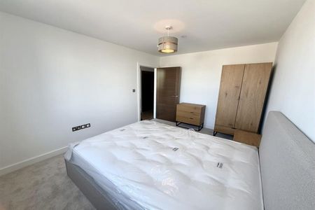 1 Bedroom Apartment To Let - Photo 5