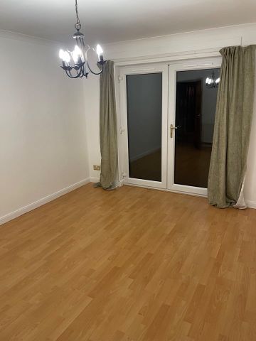 4 Bed Detached House, Newcraighall Road, EH21 - Photo 2