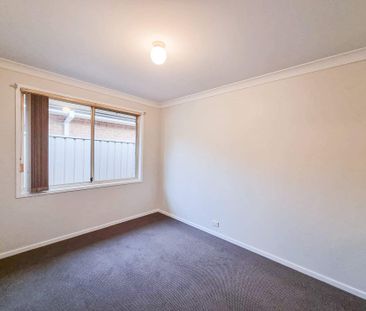 Neat & Tidy 3 Bedroom Home - Photo 3