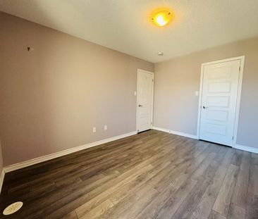 For Lease - 3034 Preserve Drive, Oakville, Ontario - Photo 5