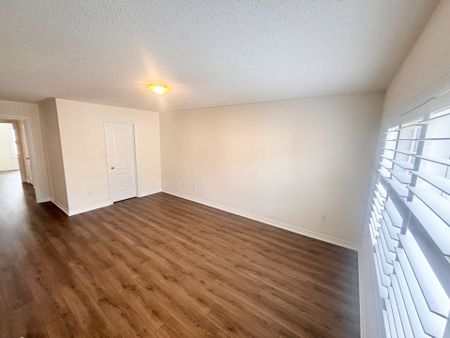 For Lease - 12 Hua Du Avenue, Markham, Ontario - Photo 3