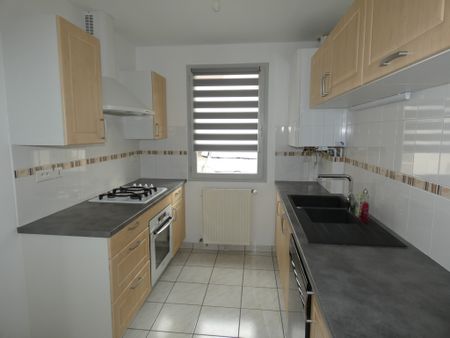 Location Maison 4 pièces 86m² BEAUNE 21200 - Photo 5