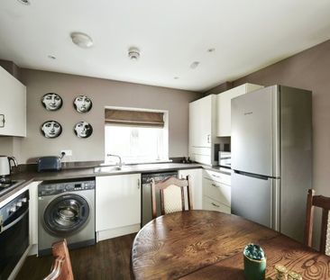 Edmett Way, maidstone - Photo 2