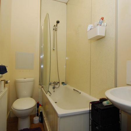 Woodland Terrace, Flat 1, Plymouth - Photo 4