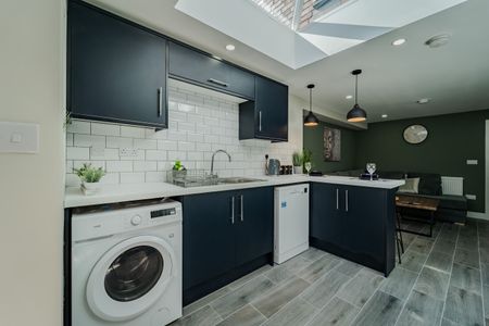 Room in a Shared House, St. Georges Road, CV1 - Photo 4