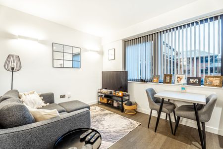 Available unfurnished from 15/12/2025 - Photo 2