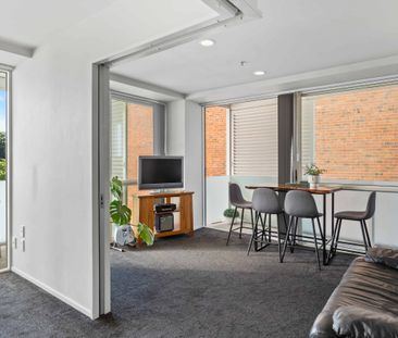 2 bedroom apartment in the City! - Photo 5