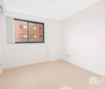 Spacious One Bedroom In Prime Location For Lease! - Photo 6