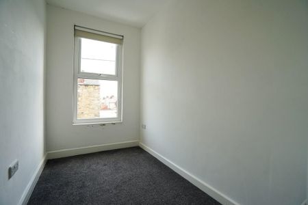 5 Seymour Street (E) Consett - Photo 2