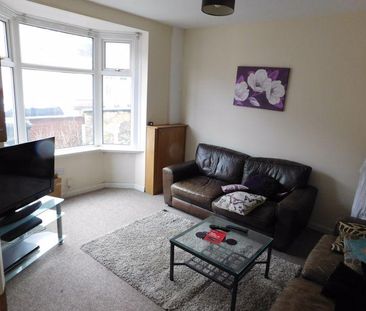 1 bedroom in a house share to rent - Photo 6