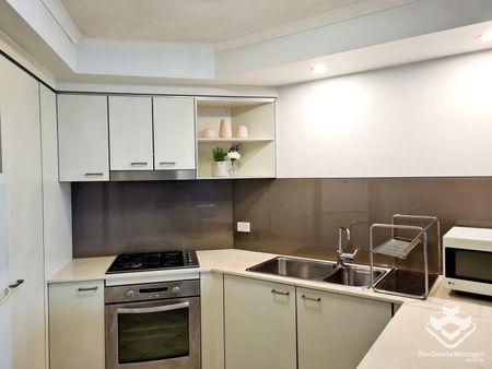 2 Bedroom City Apartment - Photo 2