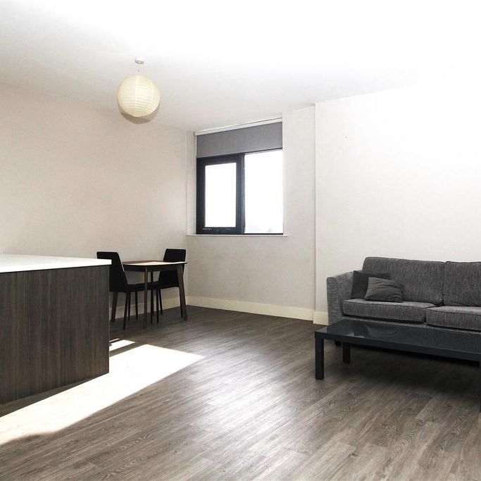 Studio to rent - Photo 1