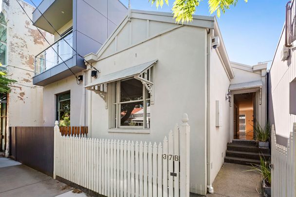 37B Green, Richmond. - Photo 1