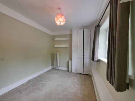 5 bedroom detached house to rent - Photo 5