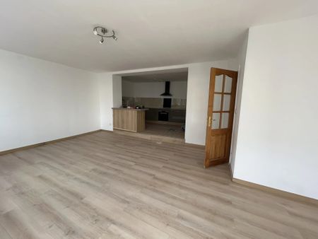 Location Appartement 4 pièces 112m² BOULOGNE SUR MER 62200 - Photo 3