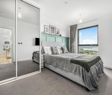 3 bedroom flat to rent - Photo 6