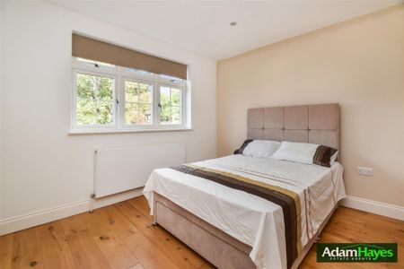 Anastasia Mews, Woodside Park, N12, 4 bedroom, House - End Terrace - Photo 4