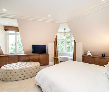 3 bedroom flat to rent - Photo 2