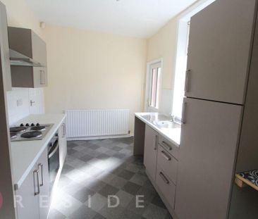 2 bedroom end of terrace house to rent - Photo 6