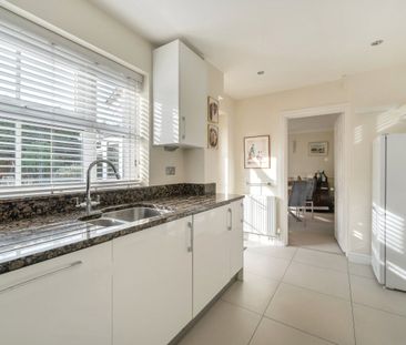 4 bedroom house to rent - Photo 3