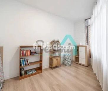 Piso en alquiler en Centro - Photo 1
