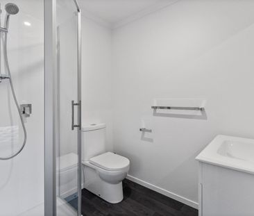 Near New, Bills Included! - Photo 6