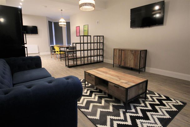 Cardigan Road (Ground Floor), Hyde Park, LS6 1EB, Leeds - Photo 1