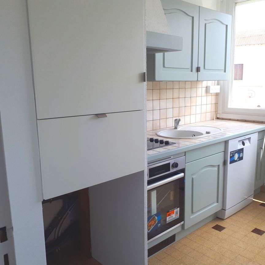 Location Appartement 2 pièces 51m² FEURS 42110 - Photo 1