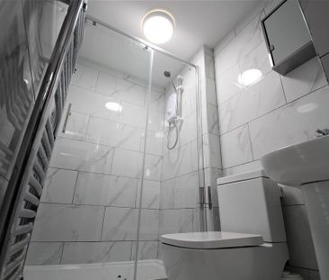 1 bedroom in a house share to rent - Photo 5