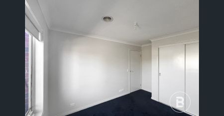 WELL PRESENTED THREE BEDROOM HOME IN GREAT LOCALE - Photo 2