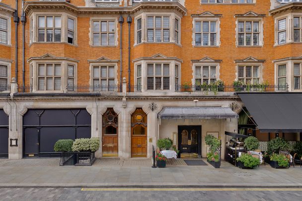 Magnificent duplex apartment in storied building - Photo 1