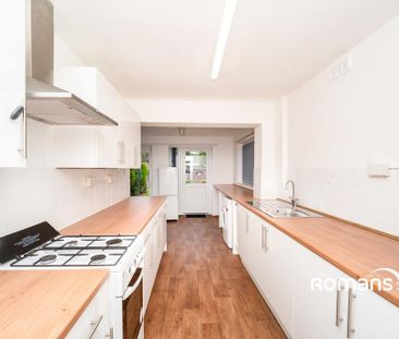 3 bedroom house to rent - Photo 3