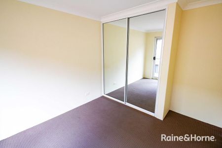 2 Bedroom Unit in the Heart of Westmead - Photo 3