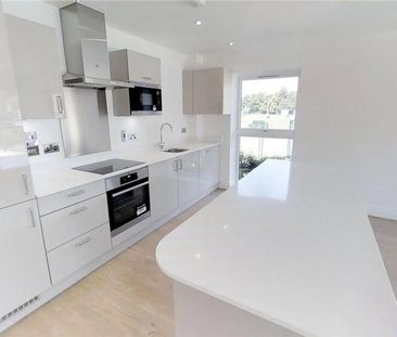 2 bedroom ground floor flat to rent - Photo 1