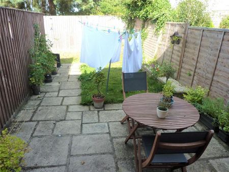 2 bedroom terraced house to rent - Photo 5