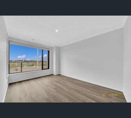 29 Rangeland Street, Mambourin, Vic 3024 - Photo 3