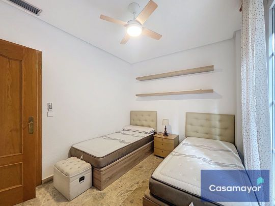 Piso de alquiler en Carrer Rafael Terol, 1, Barrio del Centro - Photo 1