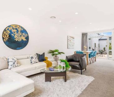 Fantastic Modern Townhouse - Photo 2