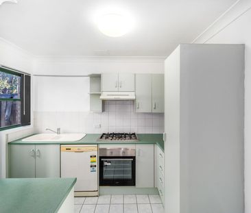 IMMACULATE TOWNHOUSE WITH POOL - Photo 3