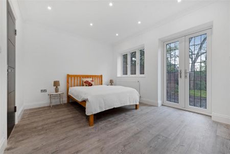 7 bedroom detached house to rent - Photo 5