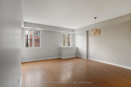 500 Richmond Street W #324 - Photo 3