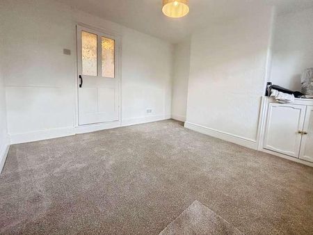 Church Street, Hatfield, AL9 - Photo 3