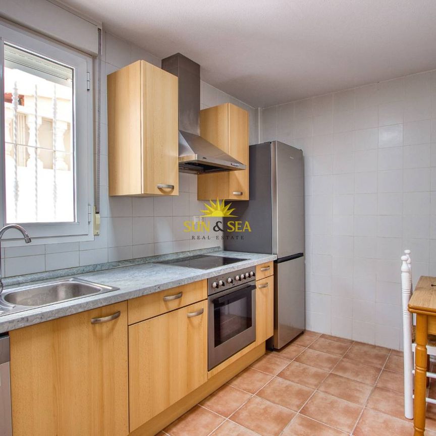 3 bedroom villa rental in Villamartin, Orihuela, Alicante. - Photo 1