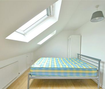 6 bedroom terraced house to rent - Photo 4