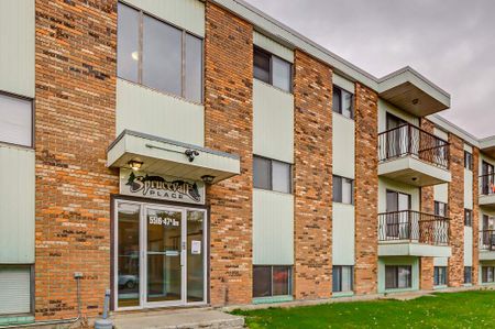 2 Bedroom - Photo 4